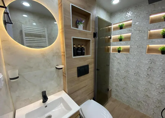 Sea Breeze Apartment *